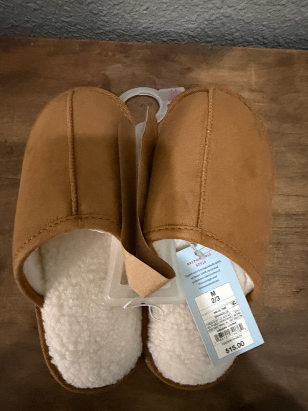 Cat &Jack Cozy Faux Suede Shearling Lined Slippers - Camel size 2/3 - Picture 5 of 6